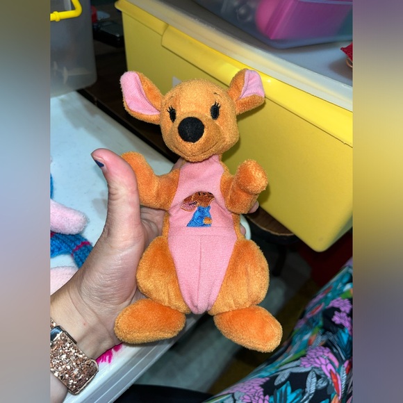 WINNIE THE POOH - Picture 7 of 10